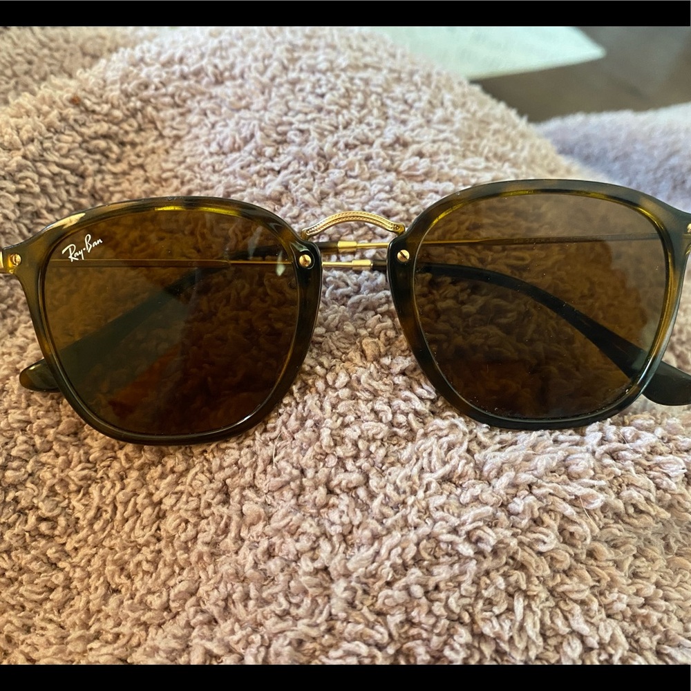 RAYBAN SUNGLASSES